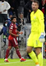 Pesta Gol Bayern Munchen ke Gawang Dynamo Kiev