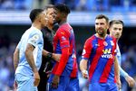 Crystal Palace Berpesta di Markas Man City