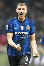 Edin Dzeko Pastikan Inter Milan Tersenyum Lawan Venezia
