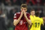 Momen-momen Sedih Pemain Bayern Munchen usai Tersingkir dari Liga Champions