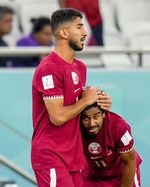 Tumbang dari Senegal, Tuan Rumah Qatar Jadi Tim Pertama yang Tersingkir dari Piala Dunia 2022