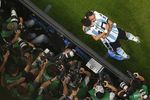 Aksi Lionel Messi Porak Porandakan Pertahanan Meksiko, Argentina Jaga Asa Lolos ke Babak 16 Besar Piala Dunia 2022 Aksi Lionel Messi Porak Porandakan Pertahanan Meksiko, Argentina Jaga Asa Lolos ke Babak 16 Besar Piala Dunia 2022
