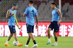 Melihat dari Dekat Pemain Timnas Argentina saat Melakukan Sesi Latihan di SUGBK