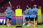 Melihat dari Dekat Pemain Timnas Argentina saat Melakukan Sesi Latihan di SUGBK