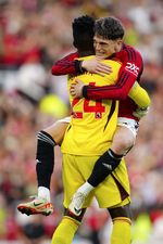 Reaksi Andre Onana saat MU Menang Dramatis Lawan Brentford, Sempat Drop Lalu Kegirangan