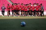 Suasana Gembira Latihan Timnas Indonesia U-17 Jelang Piala Dunia U-17 di Stadion Utama Gelora Bung Karno