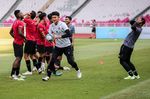 Suasana Gembira Latihan Timnas Indonesia U-17 Jelang Piala Dunia U-17 di Stadion Utama Gelora Bung Karno
