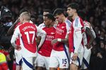Arsenal Bikin MU Kembali Membumi