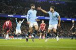 Man City vs MU: Manchester is Red