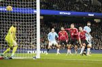 Man City vs MU: Manchester is Red