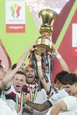 Kejutan Bologna, Sikat Milan dan Juara Coppa Italia 2024-2025 