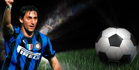 Diego Milito Grass