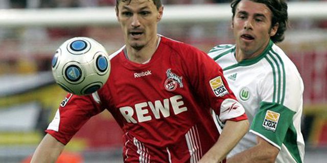 Dikalahkan Hamburg, Wolfsburg Melorot 