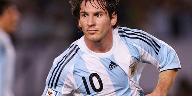 Tango Panas, Messi Diancam Tango Panas, Messi Diancam