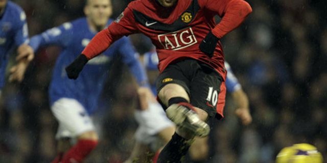 Review: United Mantap!