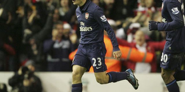 Review: Arshavin Bungkam Liverpool