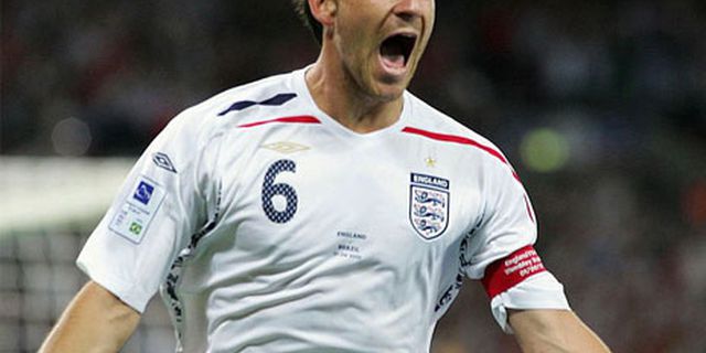 FA Ingin Terry Mundur Dari Timnas