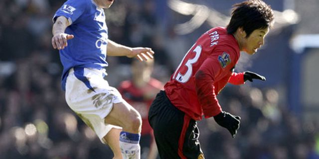 Review: United Dijungkalkan Everton