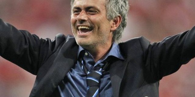 Mourinho Resmi Jadi Pelatih Madrid Mourinho Resmi Jadi Pelatih Madrid