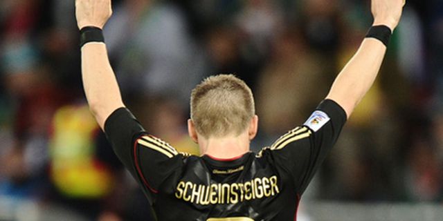 Beckenbauer: Waspadai Schweinsteiger, Spanyol!