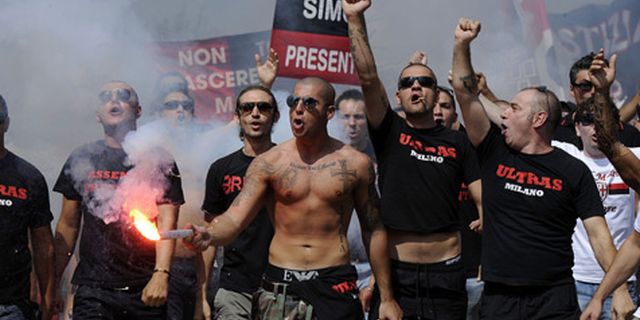 AC Milan Didemo Para Fans AC Milan Didemo Para Fans