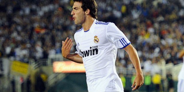 Higuain Bawa Los Blancos Bungkam Los Angeles