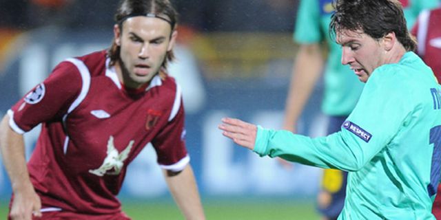 Review: Hanya Seri Meski Turunkan Messi