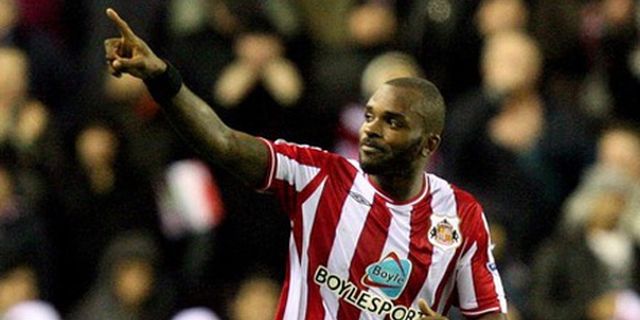 Darren Bent Peringatkan MU Darren Bent Peringatkan MU