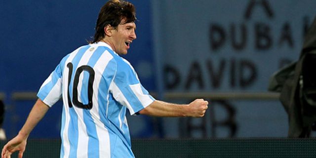 Review: Messi Bikin Brasil Gigit Jari Review: Messi Bikin Brasil Gigit Jari