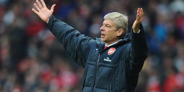 Wenger: Untuk Apa Ada Wasit Kelima? Wenger: Untuk Apa Ada Wasit Kelima?
