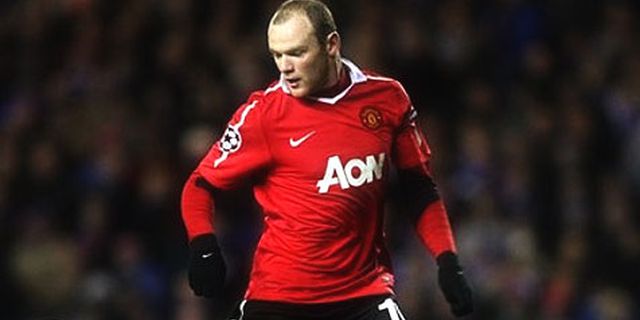Review: Penalti Rooney Loloskan United