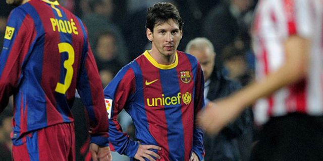 Review: Raksasa Itu Tertahan di Nou Camp Review: Raksasa Itu Tertahan di Nou Camp