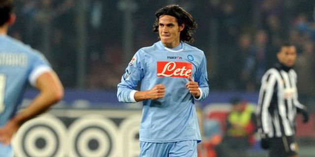 Review: Cavani Perdalam Luka Juve