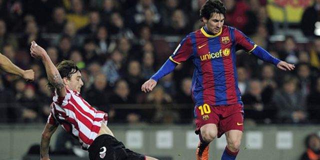 Review: Messi Beraksi Kembali
