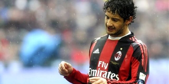 Pato Juga Terancam Absen di Derby Milano Pato Juga Terancam Absen di Derby Milano