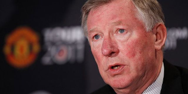 Ferguson: Treble Winner? Satu Trofi Saja Cukup! Ferguson: Treble Winner? Satu Trofi Saja Cukup!