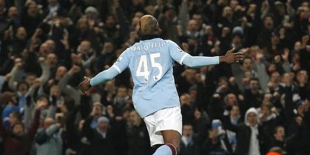 Balotelli Bahagia di Manchester City
