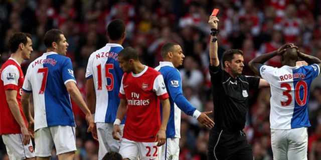 Review: Arsenal Gagal Kalahkan Blackburn Review: Arsenal Gagal Kalahkan Blackburn