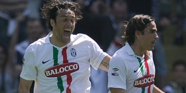 Review: Toni Gagalkan Pesta Genoa
