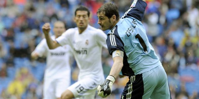 Review: Bendera Putih Los Blancos