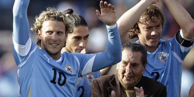 Forlan: Uruguay Dalam Kondisi Terbaik Forlan: Uruguay Dalam Kondisi Terbaik