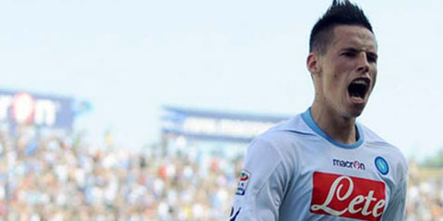 De Laurentiis Lebih Suka Jual Hamsik ke Inter De Laurentiis Lebih Suka Jual Hamsik ke Inter