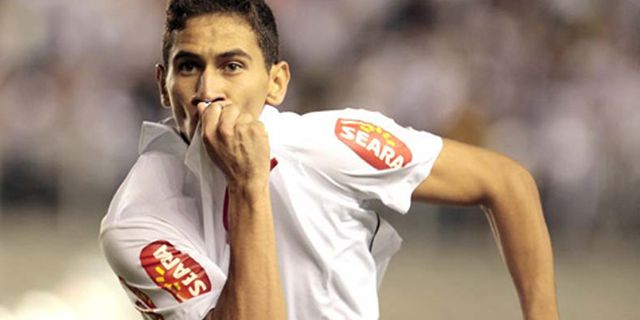 PSG Ganggu United Datangkan Ganso
