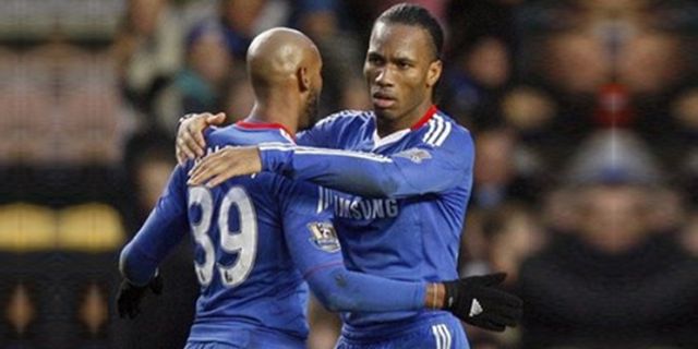 AVB: Anelka dan Drogba Tidak Akan Pergi