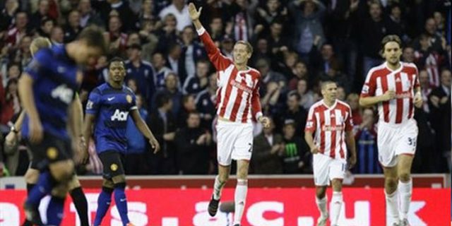 'Luar Biasa Bisa Hentikan Rekor Sempurna United' 'Luar Biasa Bisa Hentikan Rekor Sempurna United'