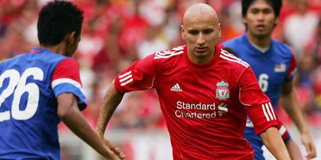 Liverpool Lepas Jonjo Shelvey ke Blackpool