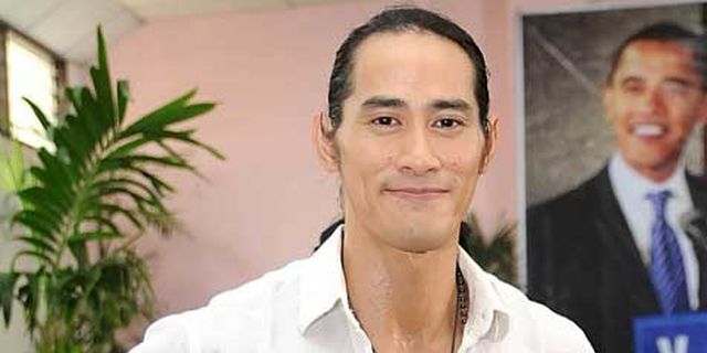 Ade Rai, Antara Karate dan Binaraga Ade Rai, Antara Karate dan Binaraga