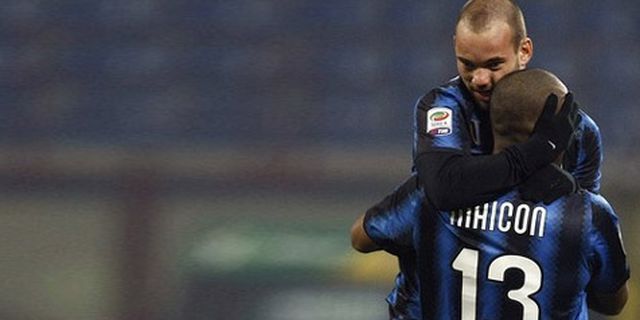 Figo: Inter Bakal Kembali Bangkit Figo: Inter Bakal Kembali Bangkit