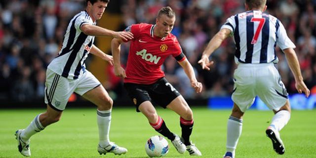 Ferguson Senang Cleverley Perpanjang Kontrak Ferguson Senang Cleverley Perpanjang Kontrak