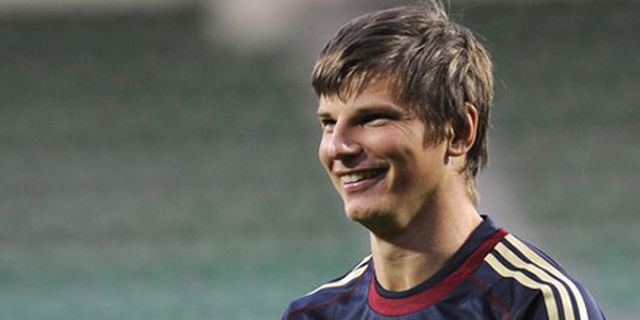 Arshavin Borong Tiket Untuk Anak-Anak Moskow
